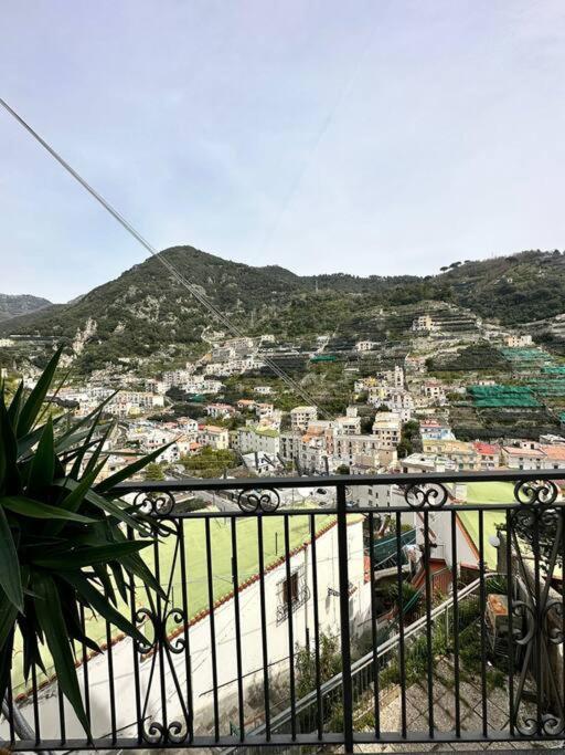Villa Casa Vacanza La Peonia à Minori Extérieur photo